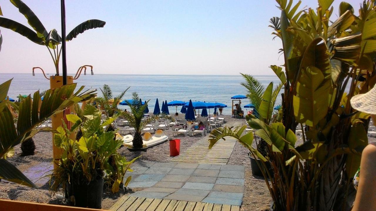 Fondachello Villa Mascali Bagian luar foto